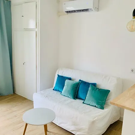 Book Caballo Blanco Apartment Salou